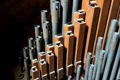Great-C-side-trebles-from-furthest-away-Open-Diapason-Double-Open-Diapason-Claribel-Flute-Dulciana-Principal